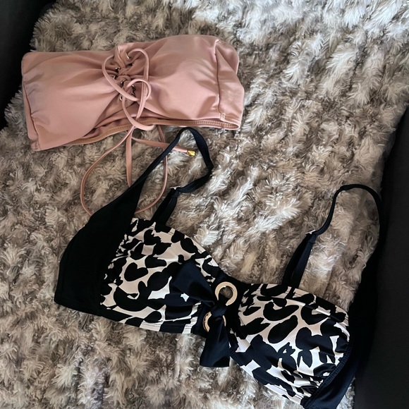 7 Women's Bathing Suit Tops sz med-large - Picture 3 of 5